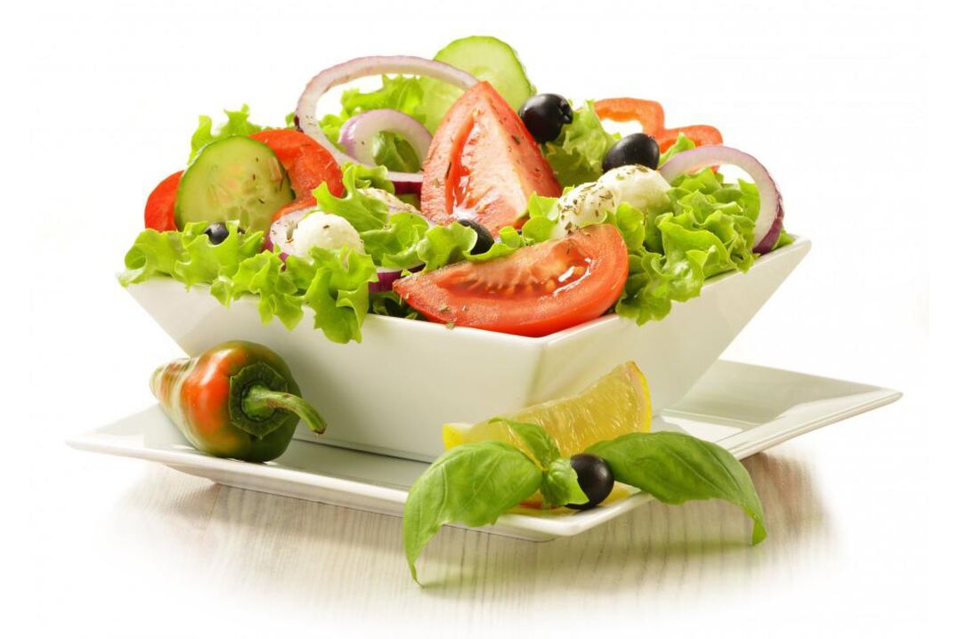 În zilele cu legume ale unei diete chimice, puteți pregăti salate delicioase