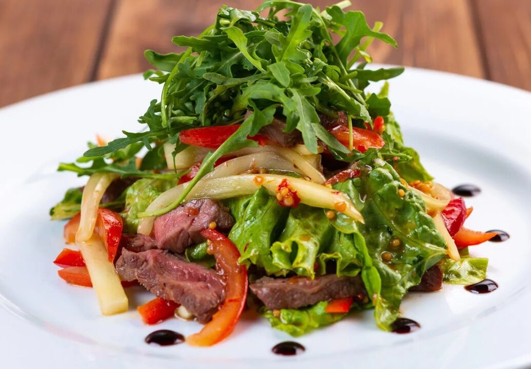 Salată de vițel și legume